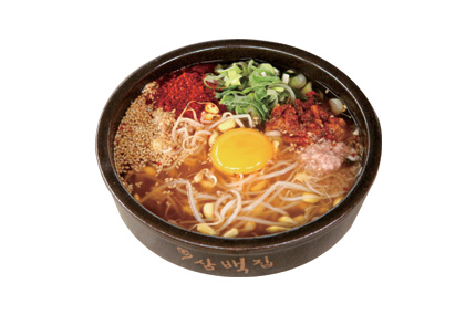 You are currently viewing Deep Flavor with Humble Ingredients: Jeonju Kongnamul Gukbap (bean sprouts and rice soup)