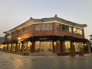 Read more about the article Teahouses in Jeonju Hanok Village for Relaxing Winter Days: Chamirami and Chakyung