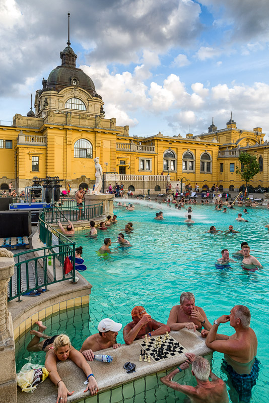 You are currently viewing 18 Unmissable Things to Do in Budapest, Hungary