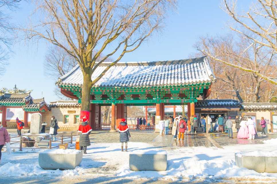 You are currently viewing Jeonju Hanok Village Snow Sceneries