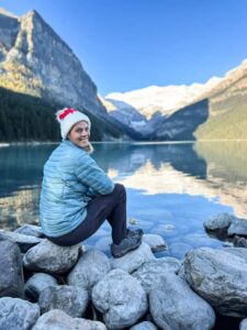 Read more about the article Tips For Beating Solo Traveler Anxiety & Fear Of Traveling Alone
