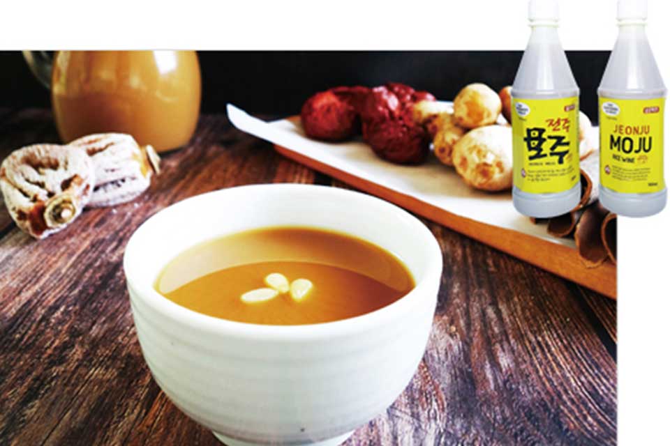 You are currently viewing Warm up this winter with the medicinal ‘Jeonju Moju.’