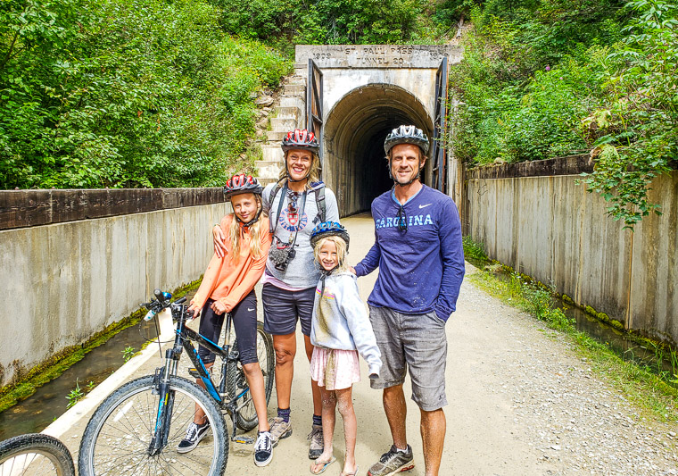 You are currently viewing How To Cycle The Hiawatha Trail: An Unforgettable Rail-To-Trail [2026 Update]